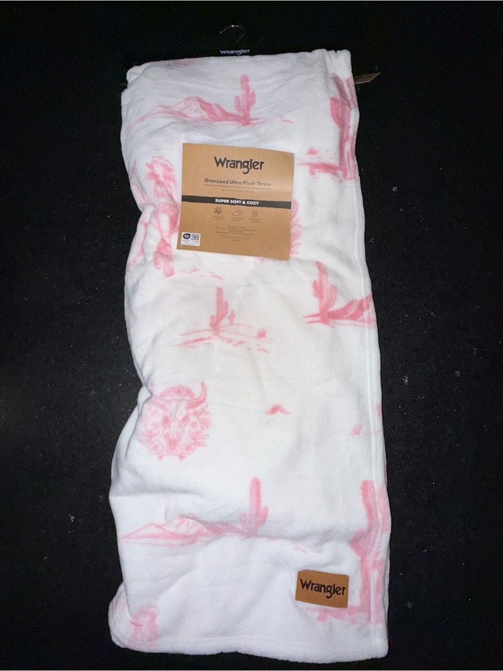 NEW WRANGLER OVERSIZED 60x70” ULTRA PLUSH THROW GIRLY COWGIRL DESERT THROW NWT